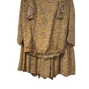 Women’s Yellow Tiered Ruffled Sundress with Flutter Sleeves l